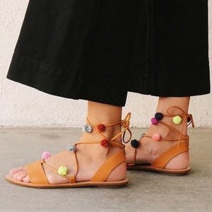 Loeffler Randal Women's Saskia Flat Sandal size 8